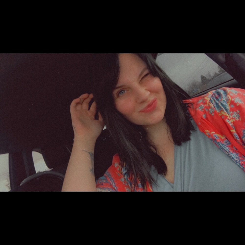 Meet your Posher, Hannah